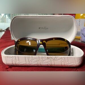 Oakley Women’s Disobey Sunglasses